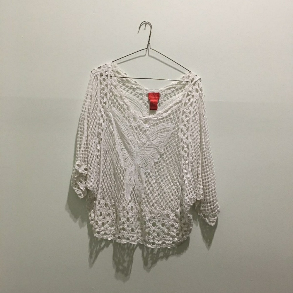 Top/Blouse - Picture 2 of 3